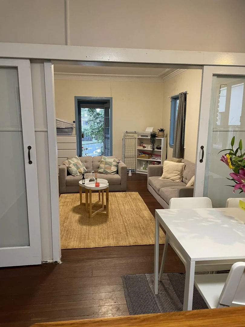 Additional image 5 of 137 Carmody Road, St Lucia QLD 4067