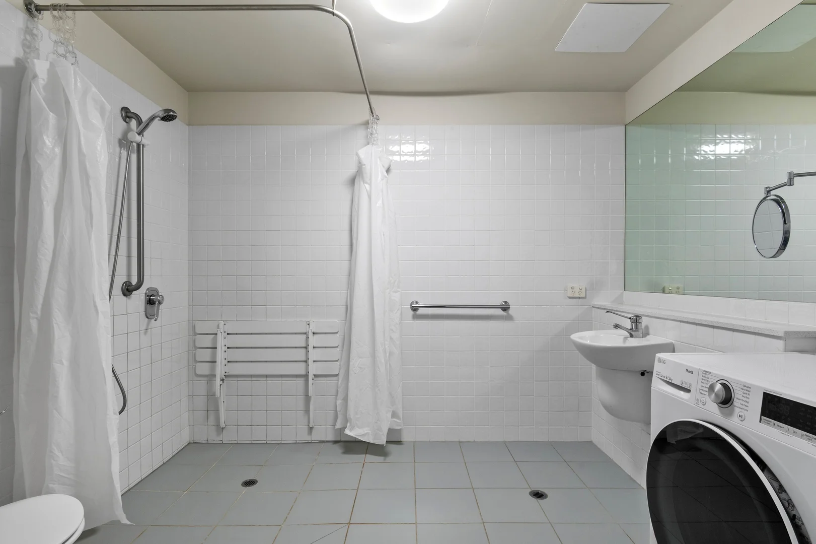720/250 Elizabeth Street, Melbourne VIC 3000 photo 5