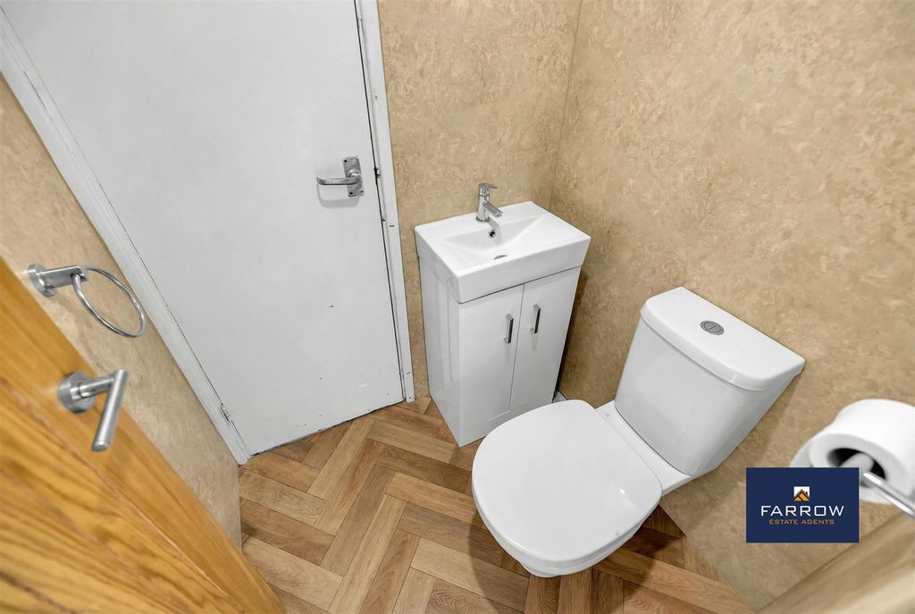 Additional image 12 of 3 bed end terrace house for saleLoft Avenue, Grimsby DN37