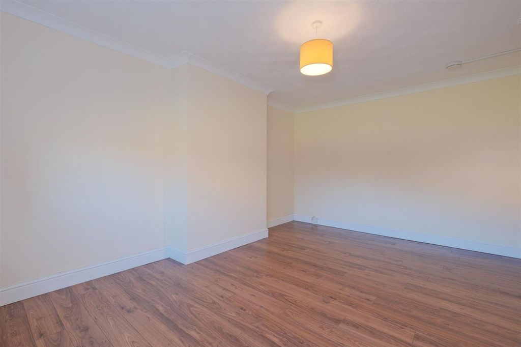 Additional image 3 of 2 bed flat for saleGlasgow Road, Hamilton ML3