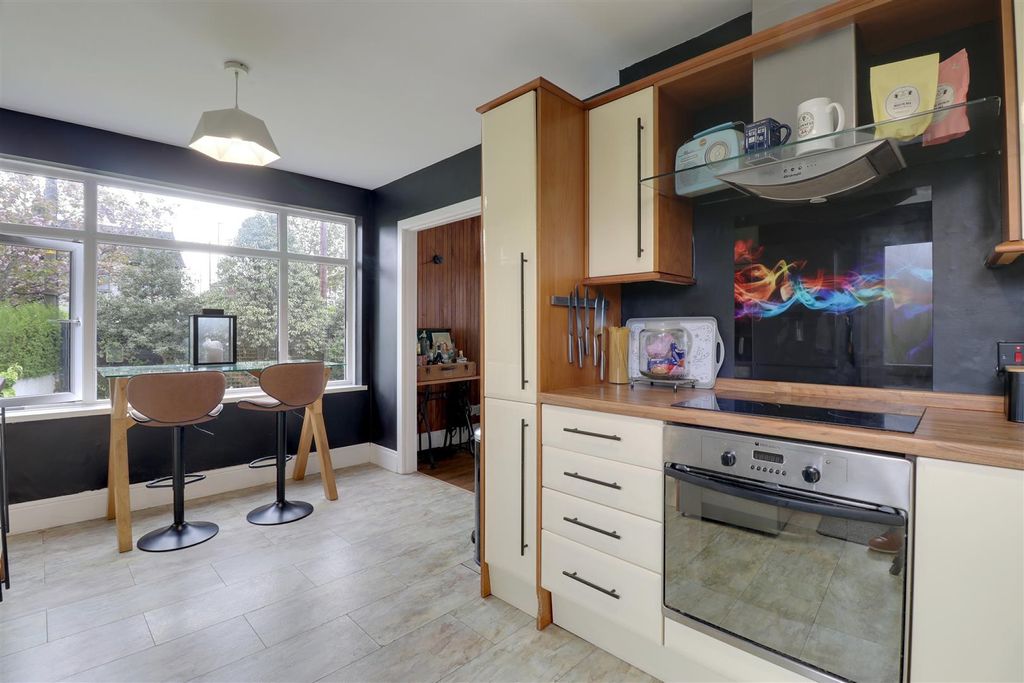 Additional image 11 of 4 bed bungalow for sale97 Donaghadee Road, Bangor BT20