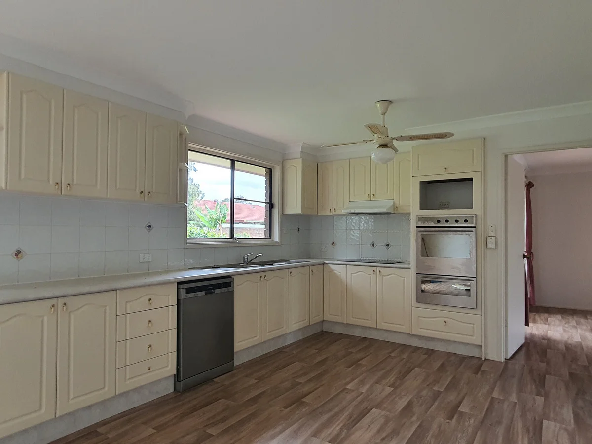 18 Desmond Street, Ingleburn NSW 2565