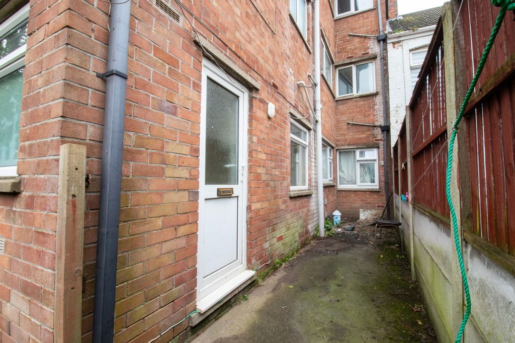 Additional image 6 of 1 bed flat for saleGervase Street, Scunthorpe DN15