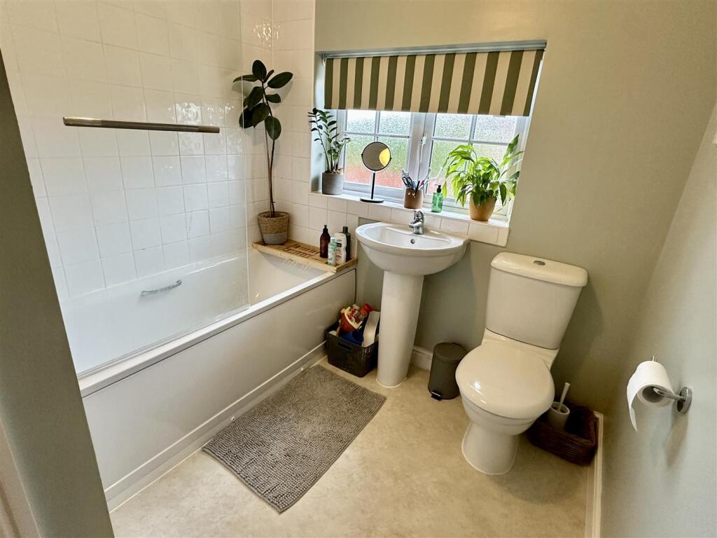 Additional image 20 of Wakefield Way, Alcester