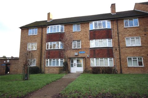 Enfield Road, Enfield EN2