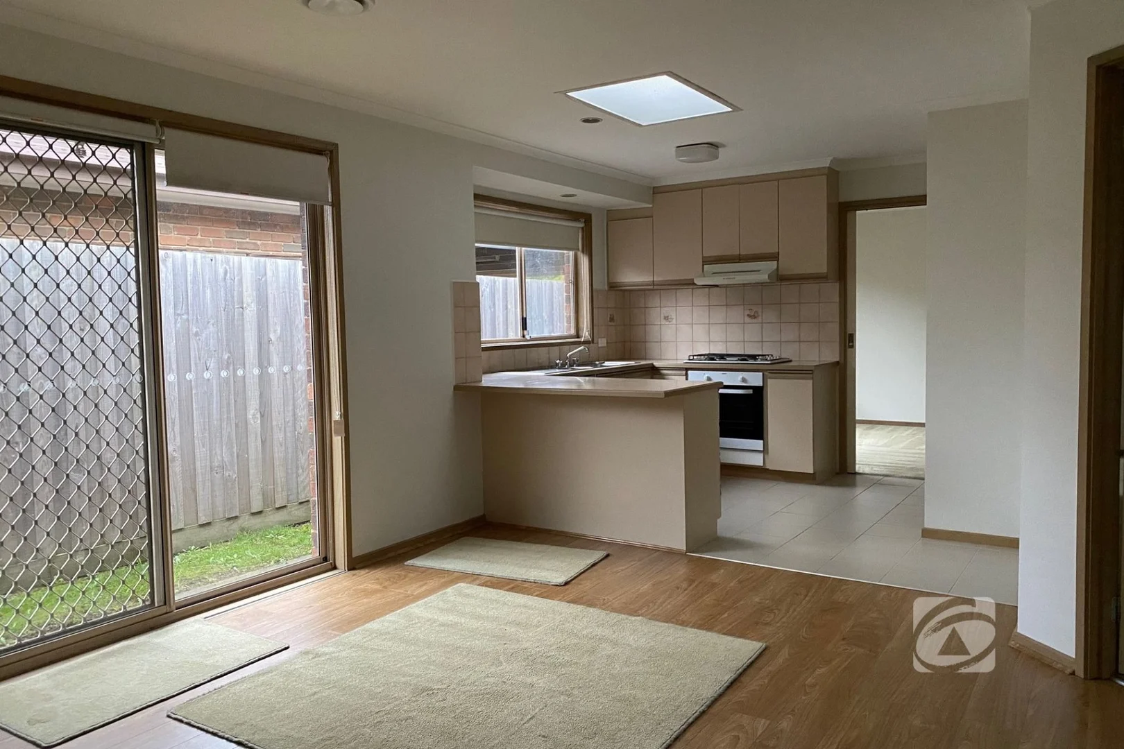 4 Malanda Court, Berwick VIC 3806 photo 4
