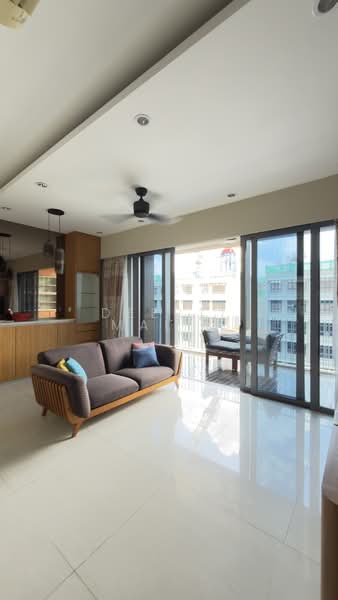 38 Fernvale Link photo 3