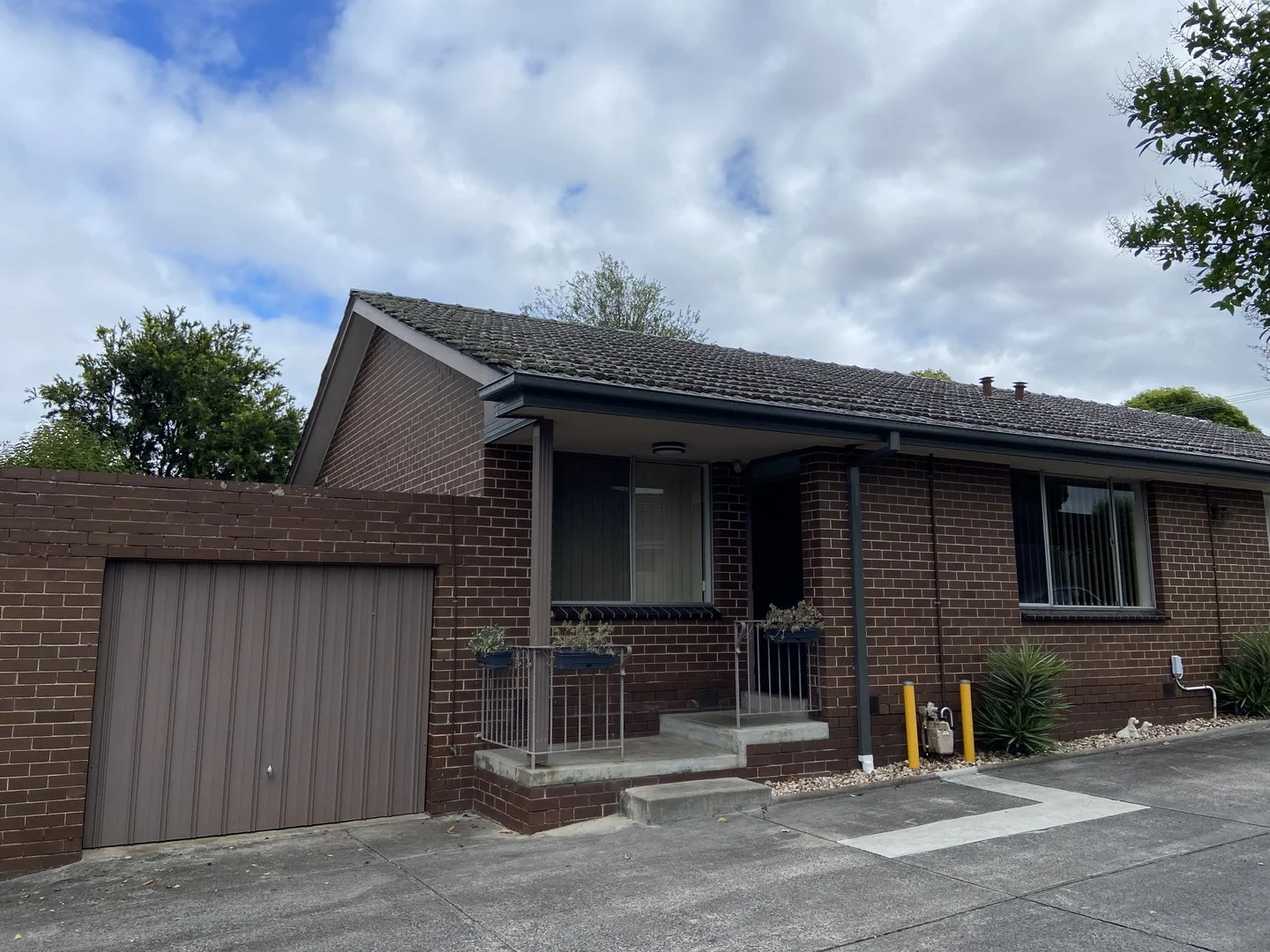 2/4 Simpsons Road, Box Hill VIC 3128