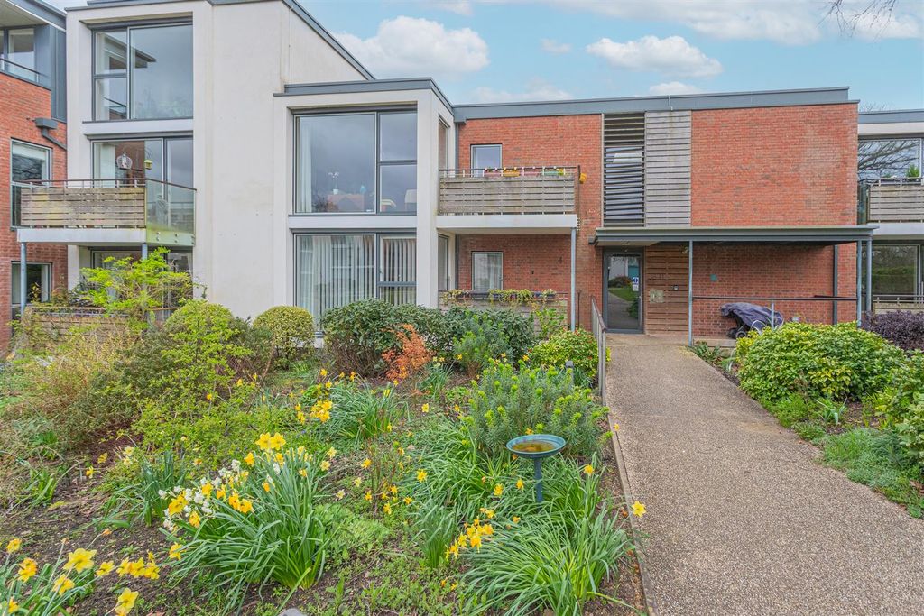 Additional image 3 of 2 bed flat for saleBirch Close, Corsham SN13