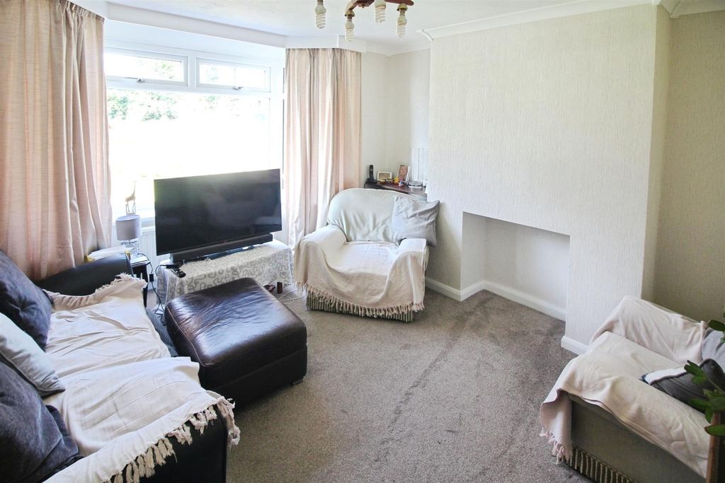 Additional image 5 of 3 bed semi-detached house for saleStyebank Lane, Rothwell, Leeds LS26