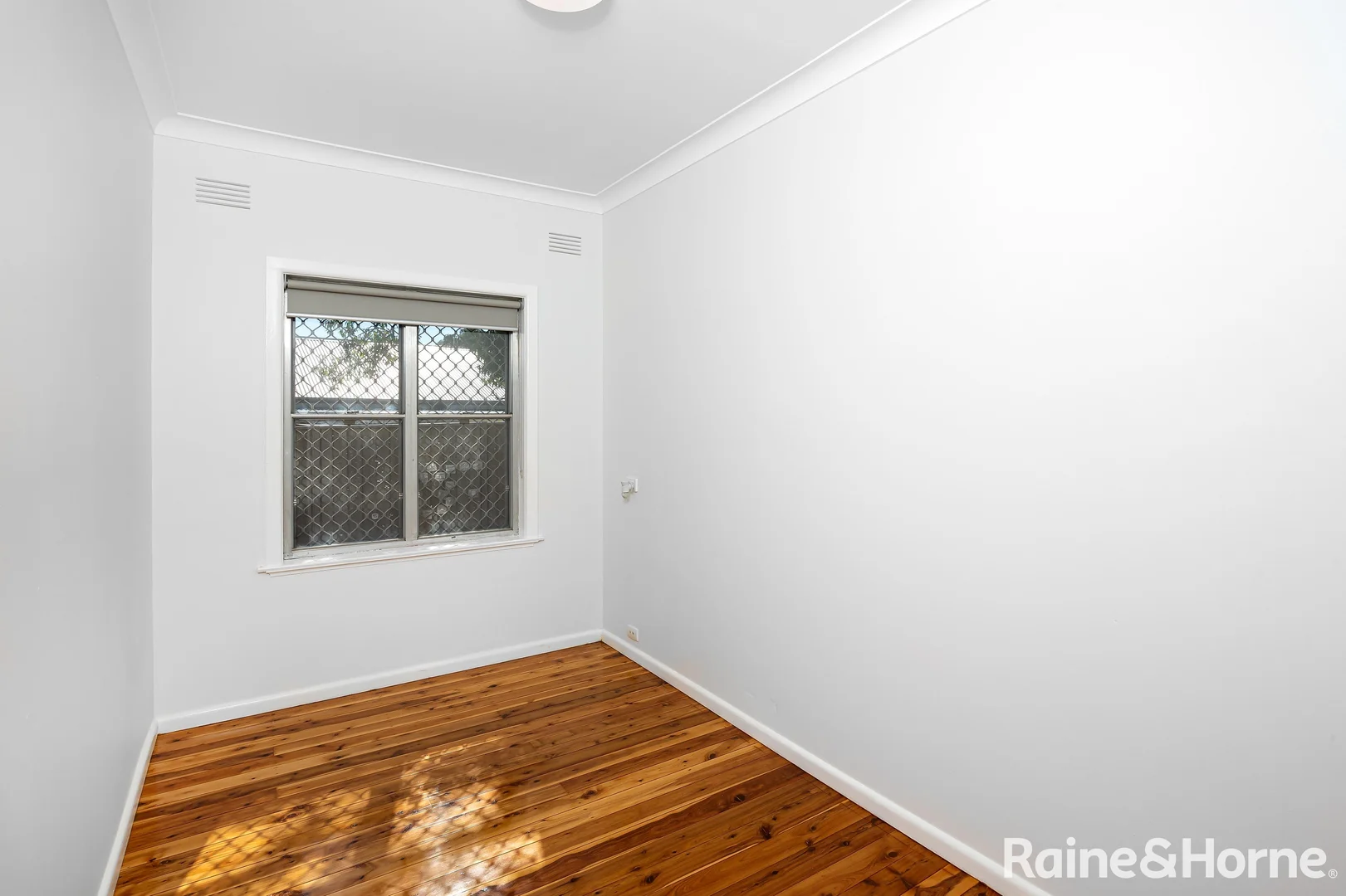 Additional image 11 of 188 Bourke Street, Mount Austin NSW 2650