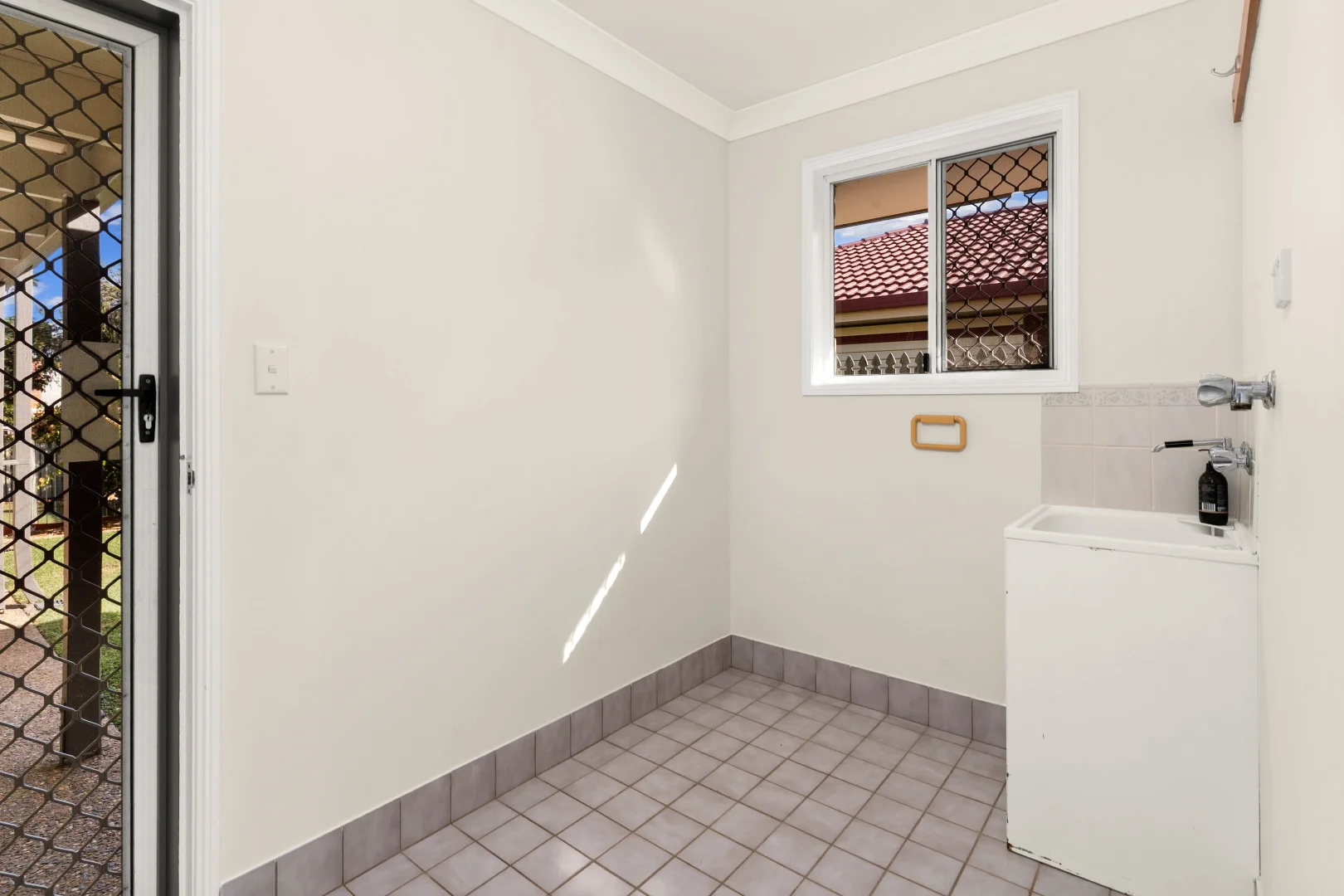 Additional image 17 of 16 Dunnett Street, Gracemere QLD 4702