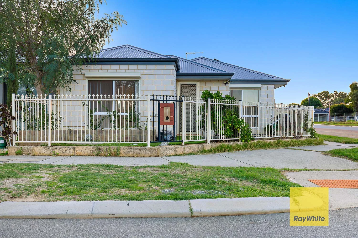 1 Pinot Street, Maddington WA 6109
