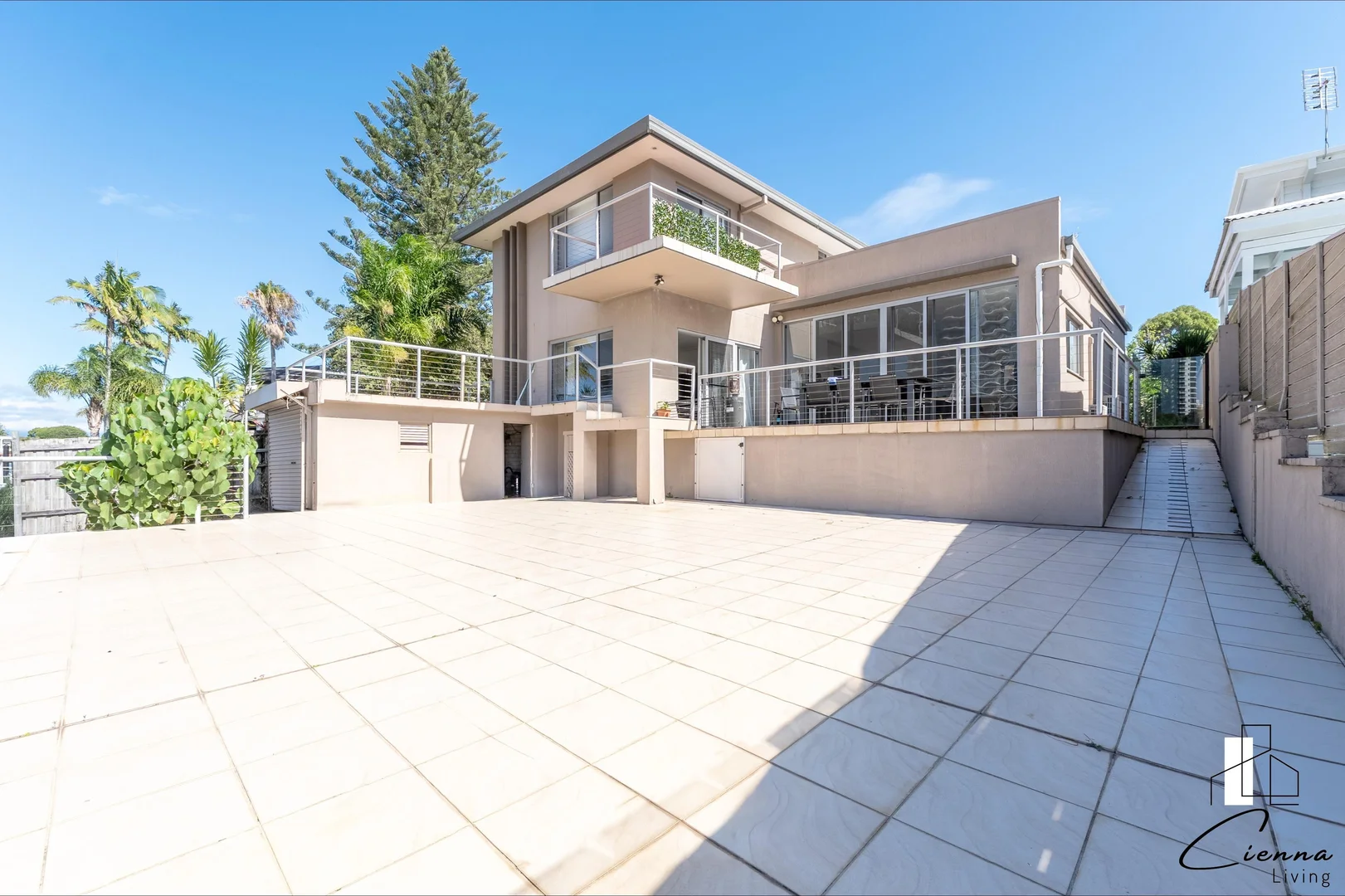 Additional image 12 of 62 Amalfi Drive, Surfers Paradise QLD 4217