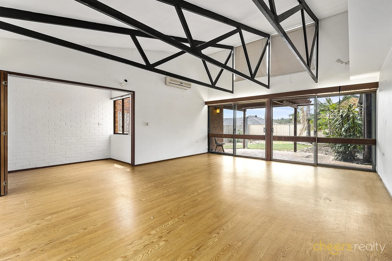 Additional image 2 of 10 Faringdon St, Robertson QLD 4109