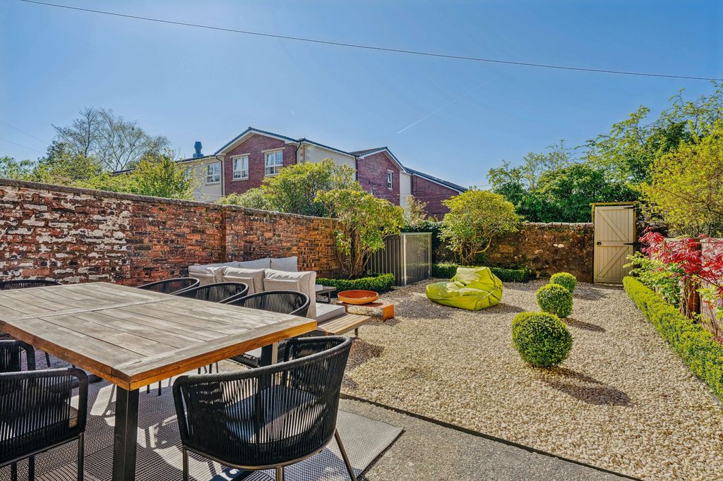 Additional image 7 of 4 bed town house for sale3 Prince Albert Terrace, Helensburgh G84