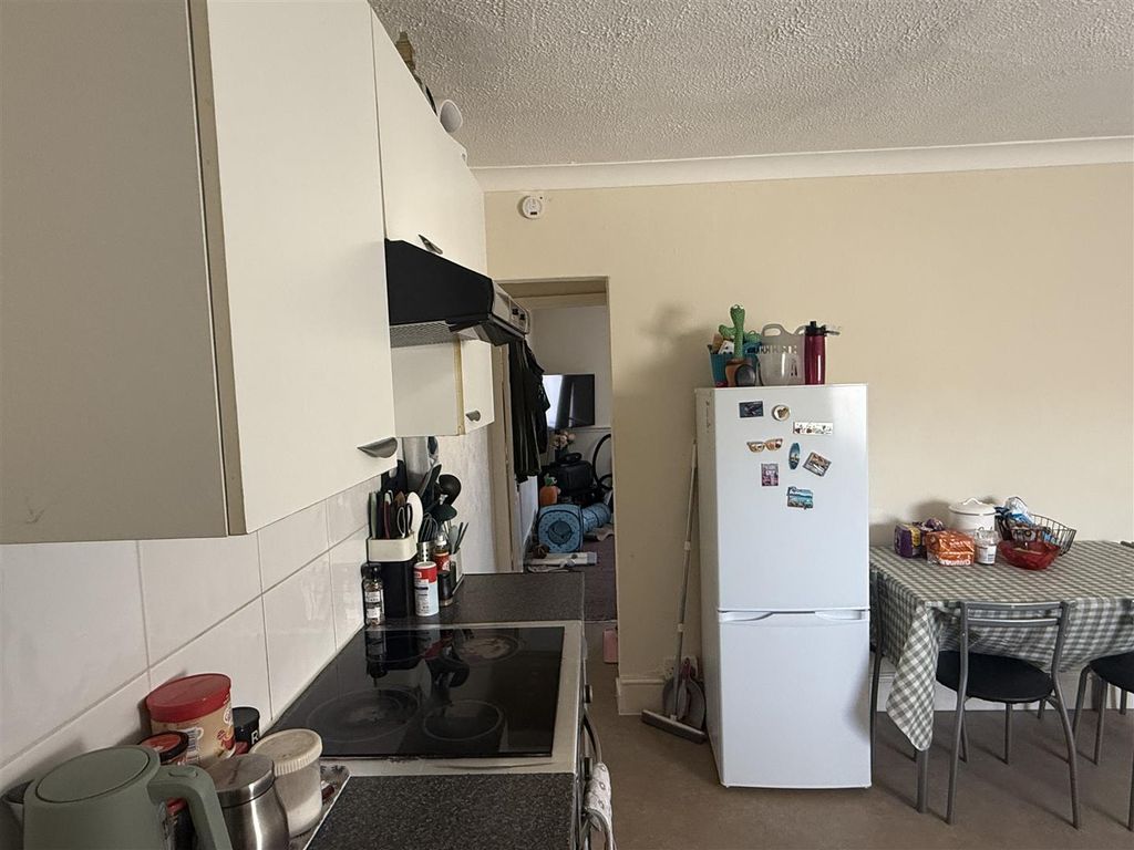 Additional image 10 of 2 bed flat for saleTaverners Road, Peterborough PE1