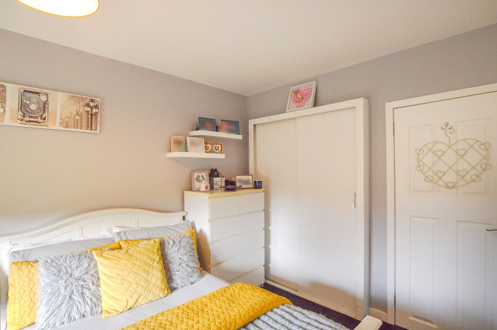 Additional image 7 of 2 bed flat for saleFlat 4, 42 Waterside Street, Largs KA30