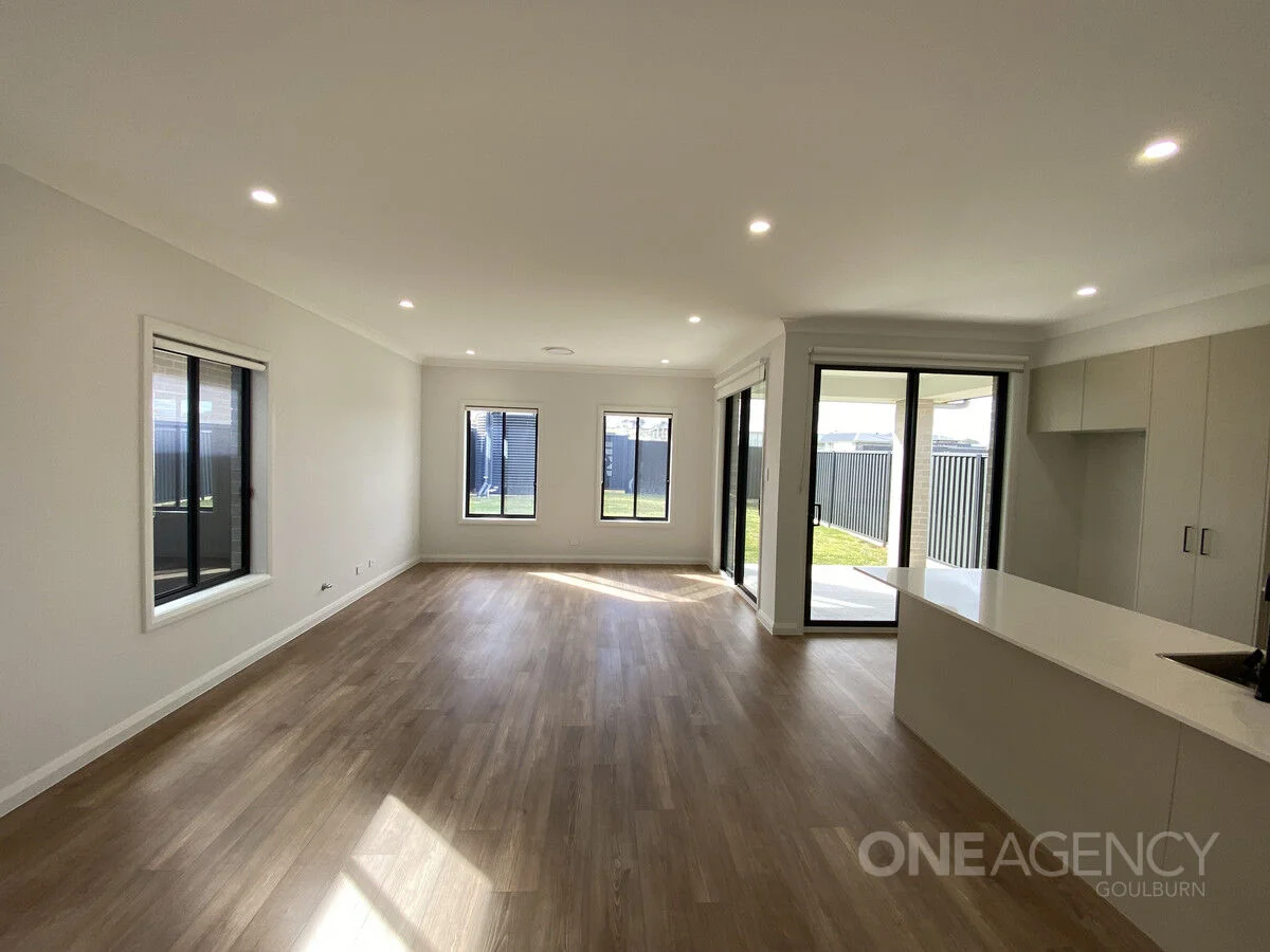 Additional image 3 of 1/48 Roebuck Street, Goulburn NSW 2580
