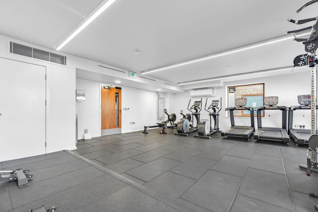 Additional image 13 of 2 bed flat for saleRunway Avenue, Patchway BS34