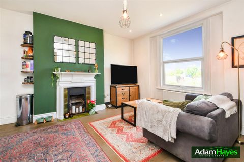 Woodside Park Road, North Finchley N12