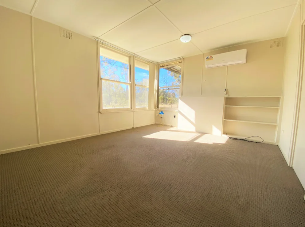 43A Fourth Avenue, Llandilo NSW 2747 photo 2