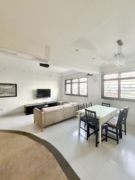 19 Cantonment Close