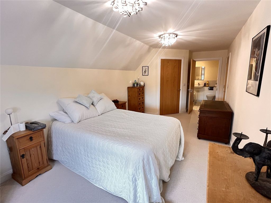 Additional image 8 of 2 bed flat for saleWenlock Road, Shrewsbury, Shropshire SY2
