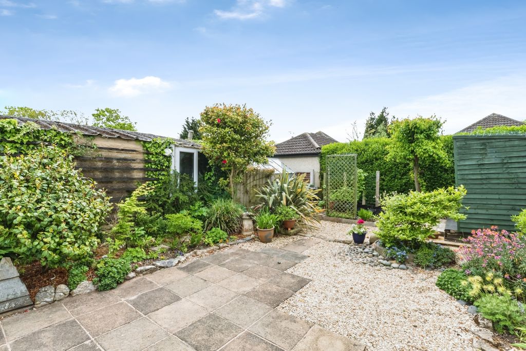 Additional image 18 of 2 bed semi-detached bungalow for saleLomond Avenue, Lytham St. Annes FY8