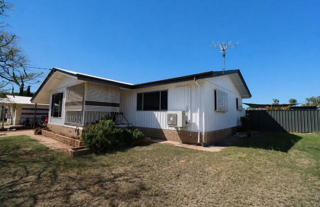 43 Millen Crescent, Mount Isa QLD 4825 photo 2