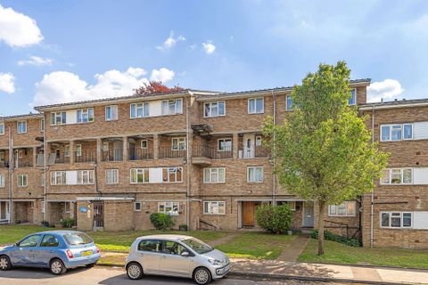 Hackington Crescent, Beckenham BR3