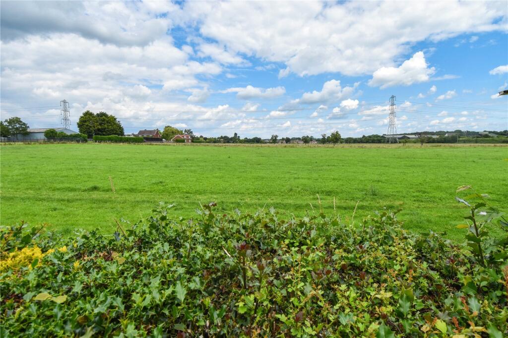 Additional image 17 of Cloverdale, Stoke Prior, Bromsgrove, B60