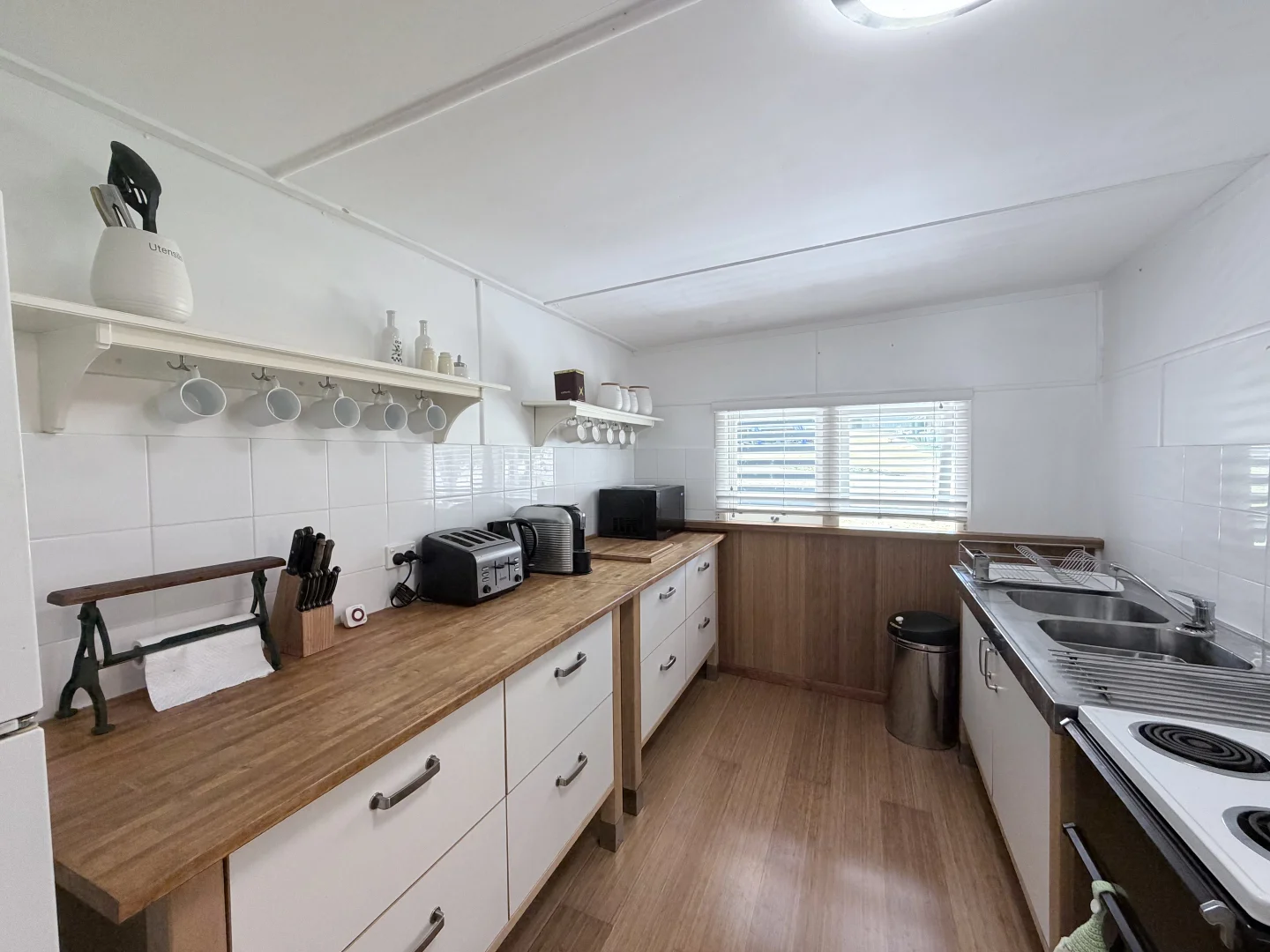 3 First Avenue, Somerset Dam QLD 4312 photo 3