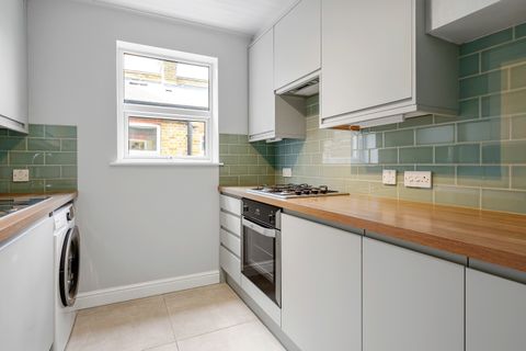 Brettenham Road, London E17