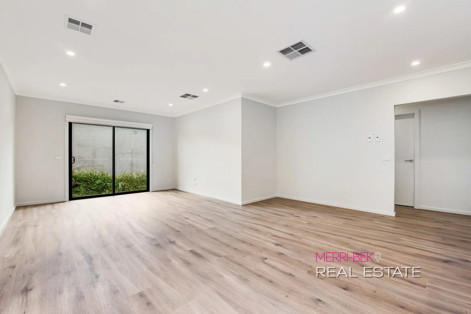 40 Scandia Drive, Mickleham VIC 3064 photo 5