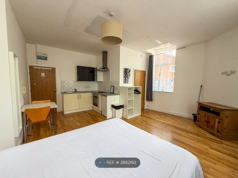 Lansdowne Road, Leicester LE2, Studio to rent