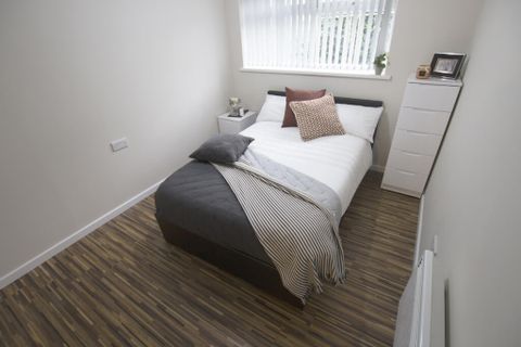 Deramore Street, Manchester M14, Room to rent