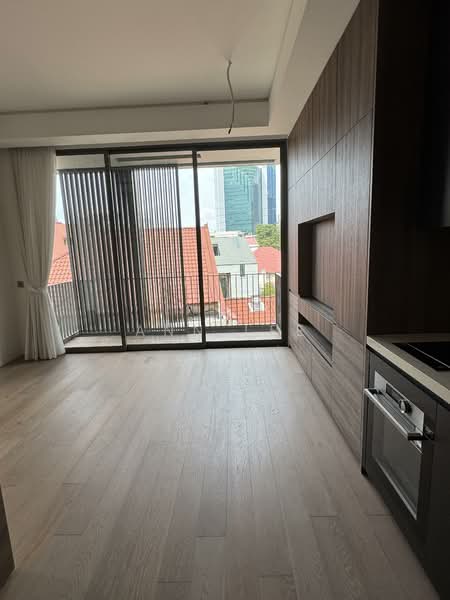 10 Evelyn Road photo 2