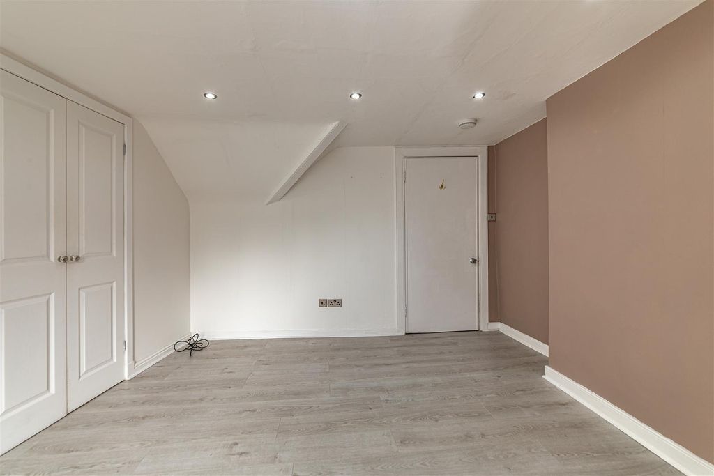 Additional image 14 of 3 bed flat for sale62 High Street, Galashiels TD1