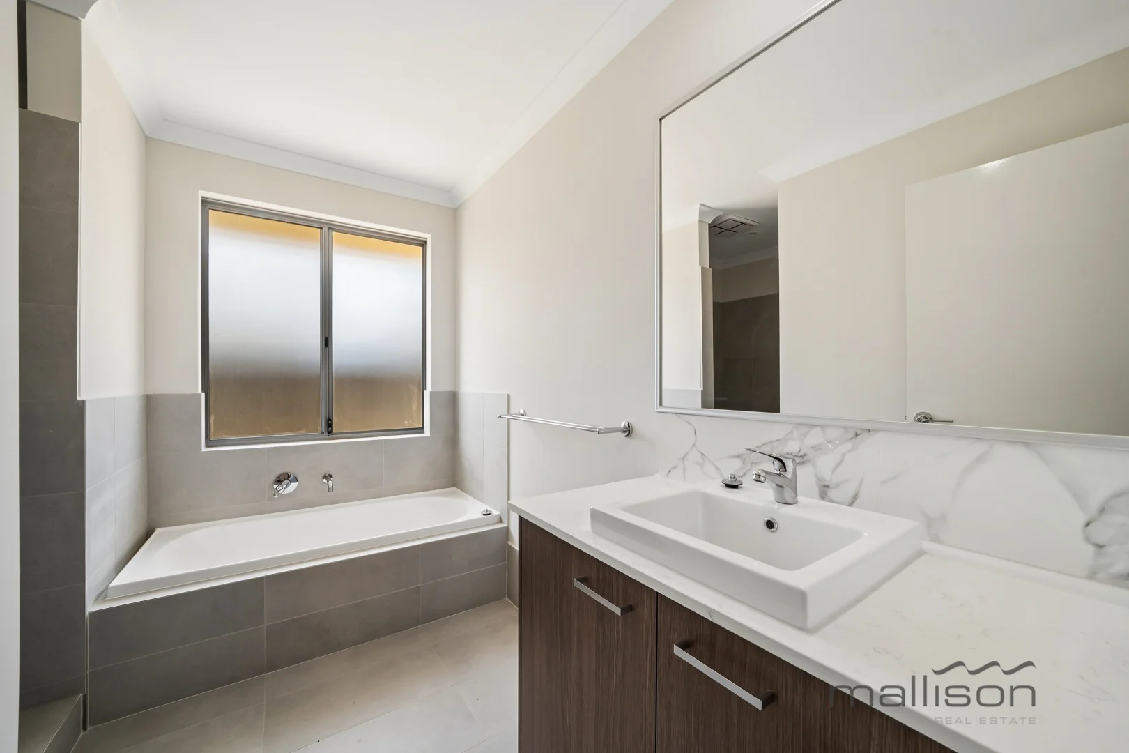 40 Ambient Approach, Southern River WA 6110 photo 4