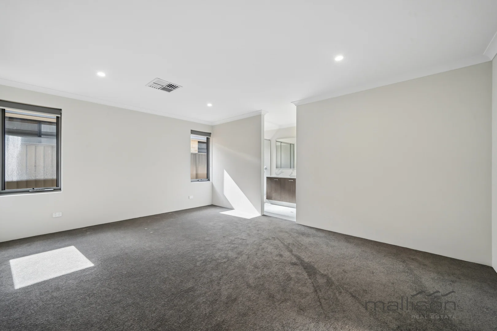 40 Ambient Approach, Southern River WA 6110 photo 3
