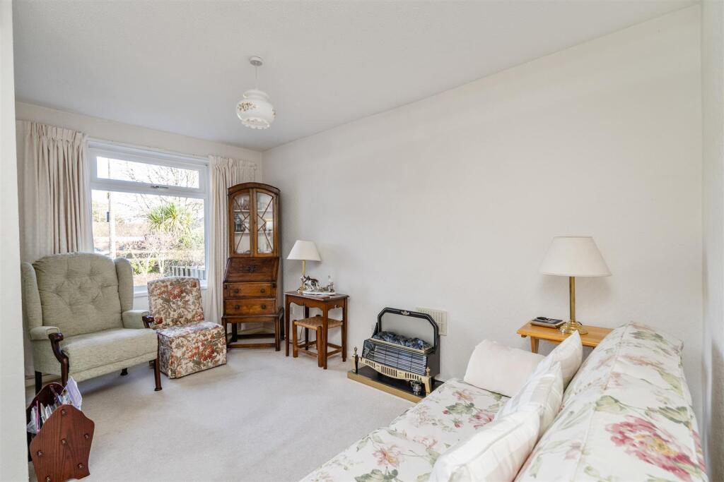 Additional image 2 of Sanfield Close, Shirley