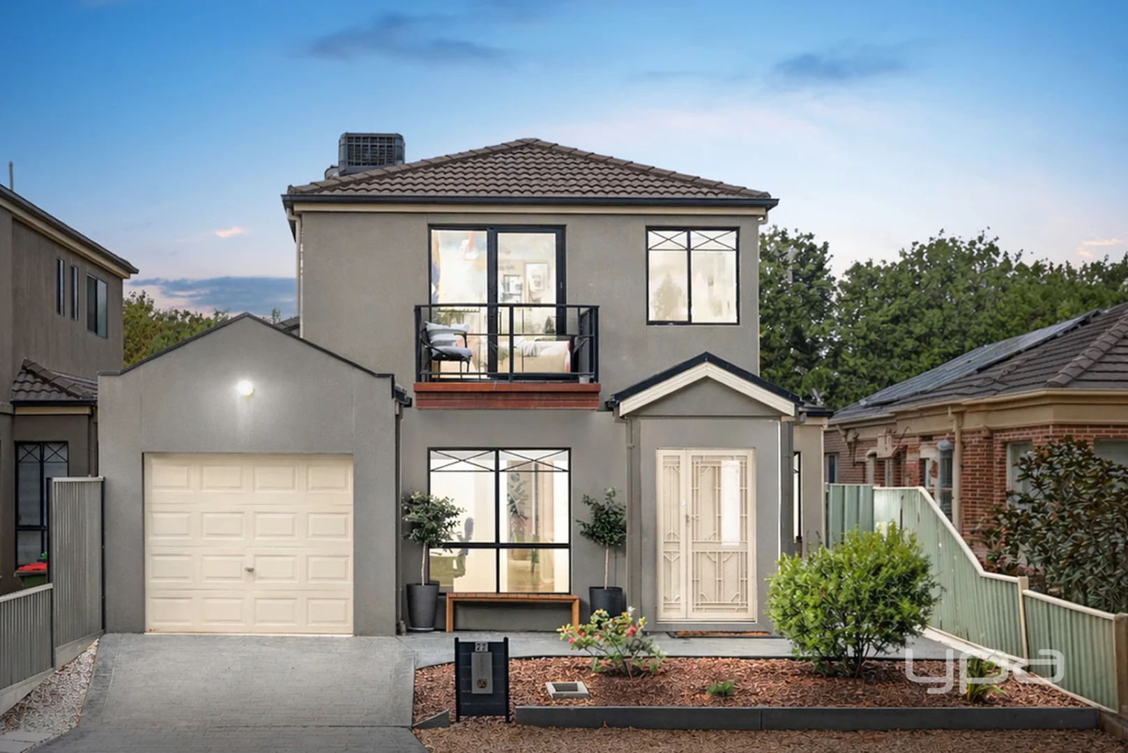 27 The Crescent, Point Cook VIC 3030 photo 2