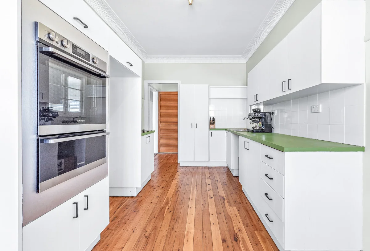 24 Oak Avenue, Warwick QLD 4370 photo 2