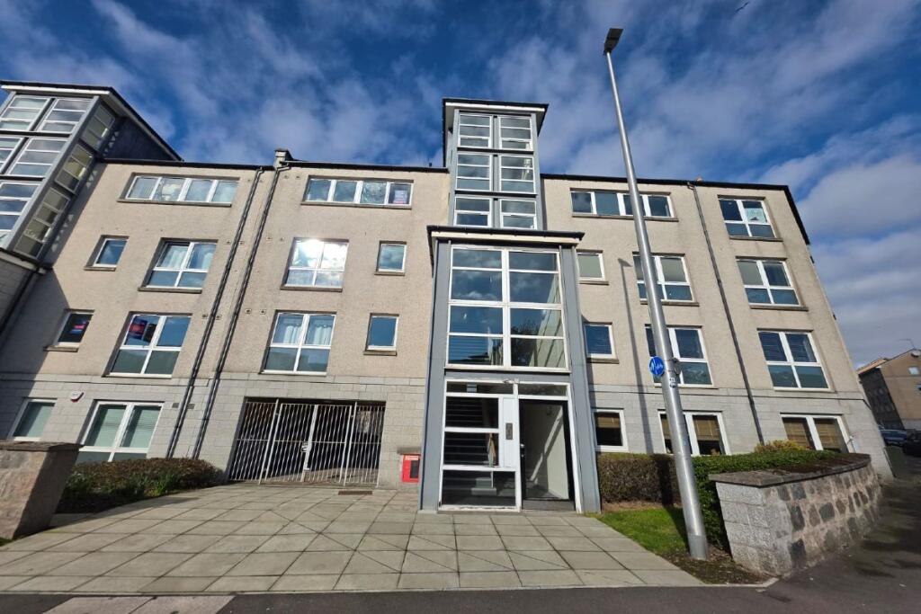 7, Dee Village, Millburn St, 3rd Floor Flat, Aberdeen, AB116LG