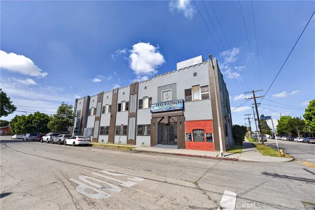 Additional image 3 of 7101 Menlo Ave, Los Angeles, CA 90044