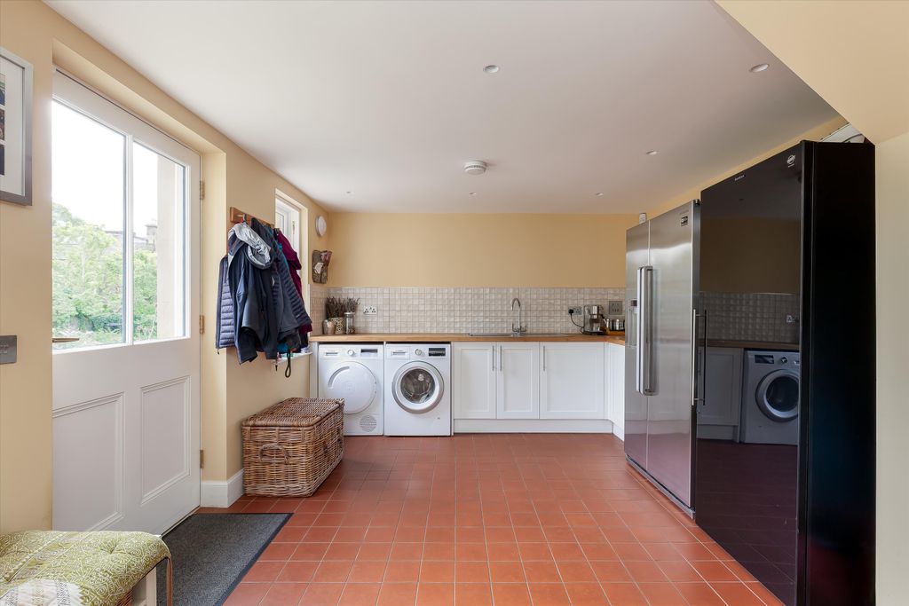 Additional image 15 of 6 bed semi-detached house for saleSuccoth Place, Edinburgh EH12