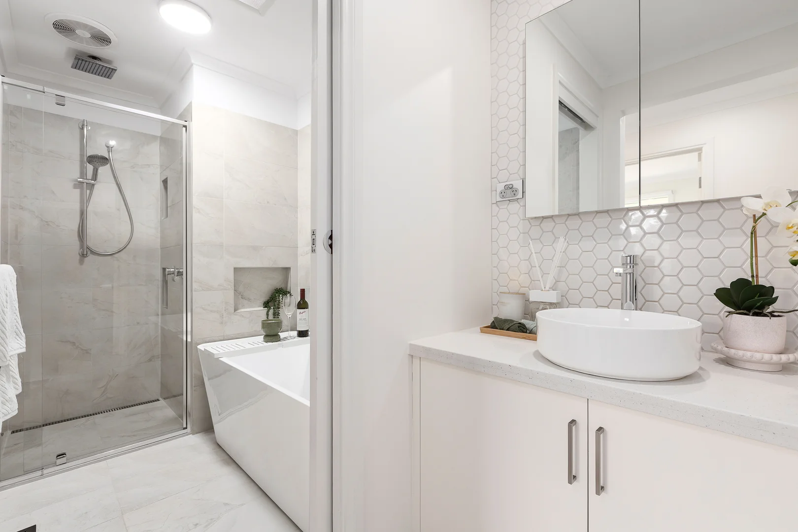 Additional image 8 of 1/216 Huntingdale Road, Huntingdale VIC 3166