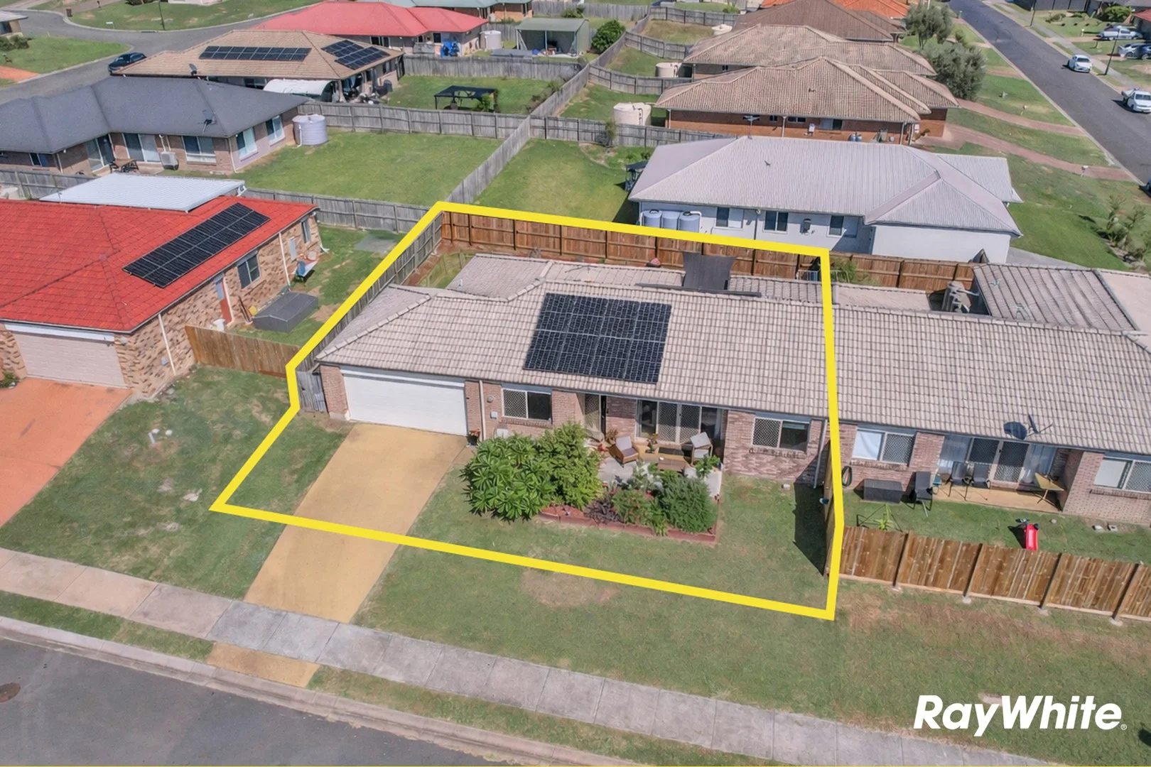 2/8 Tawney Street, Lowood QLD 4311