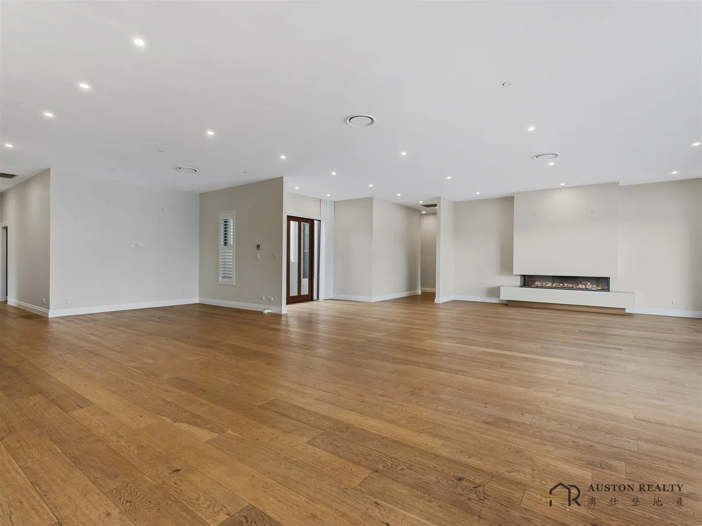 Additional image 4 of 2218 Taromeo Court, Hope Island QLD 4212